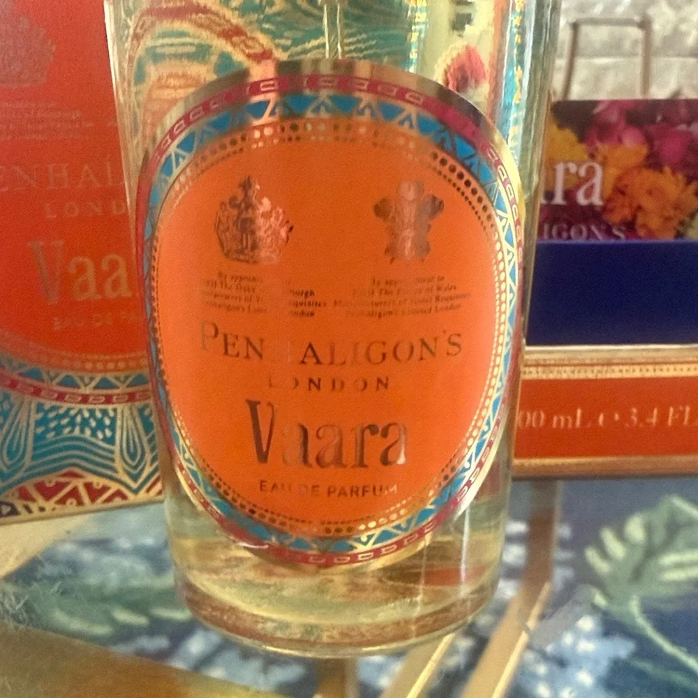 Penhaligon's Vaara Eau De Parfum Spray (Unisex) - Picture 7 of 16